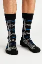 Socks a rayas sobre fondo blanco (1).webp