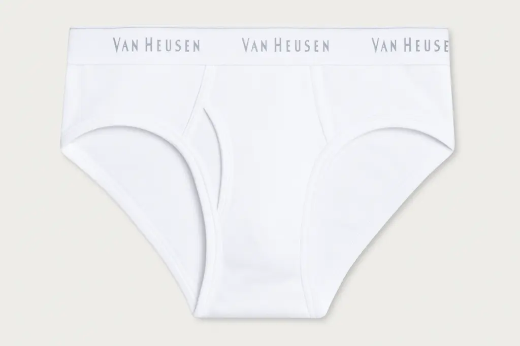 Pantalones interiores blancos Van Heusen.webp